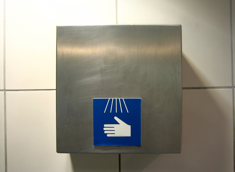 Illustration for article titled Electric Hand Dryers From Around the World